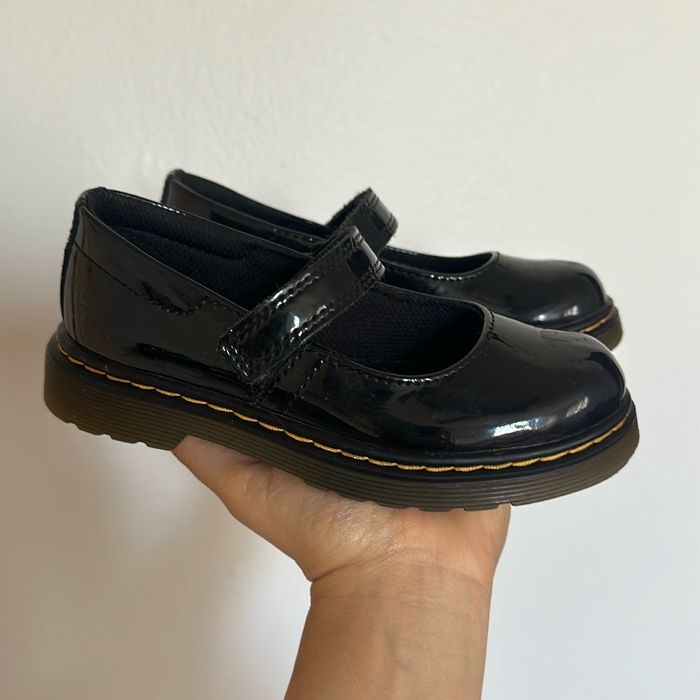 Girls Dr Martens Mary Jane’s